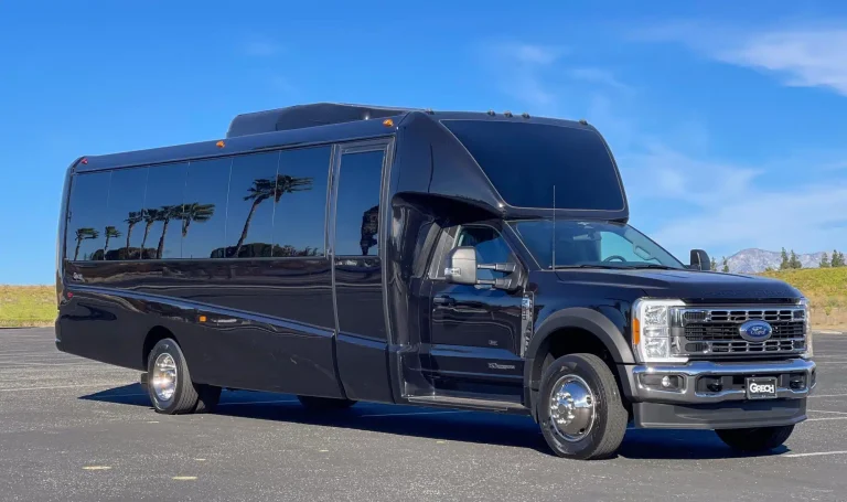 Cobourg Airport Taxi - 27 bus
