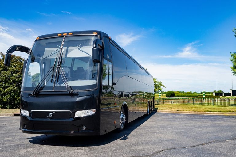 Cobourg Airport Taxi - 55 pax bus