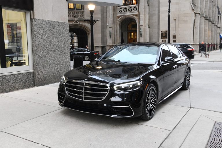 Used-2023-Mercedes-Benz-S-Class-S-580-4MATIC-1704233960